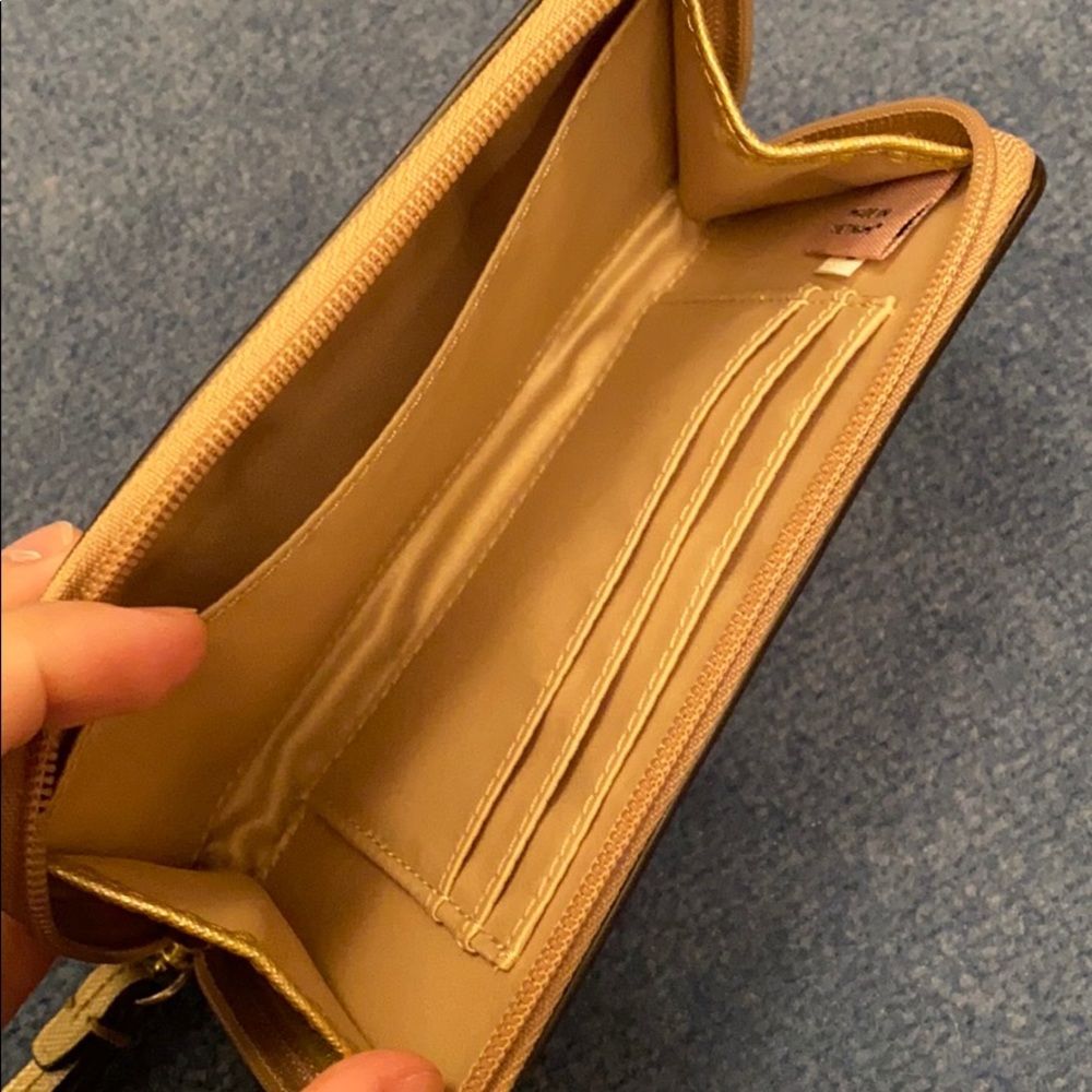 Coach wristlet - Picture 3 of 4